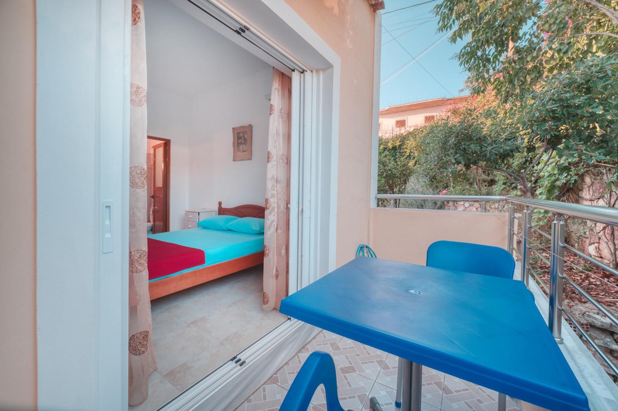 Mirror Beach Ksamil - Vila Zervo Sarande Exterior photo